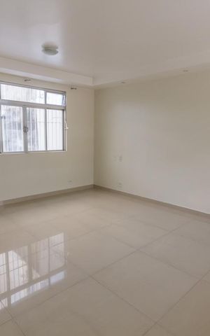 Casa à venda com 310m², 3 quartos e 3 vagasSala 1