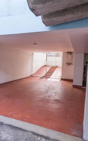 Casa à venda com 310m², 3 quartos e 3 vagasGaragem