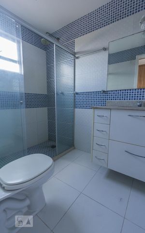 Casa à venda com 310m², 3 quartos e 3 vagasBanheiro da Suíte