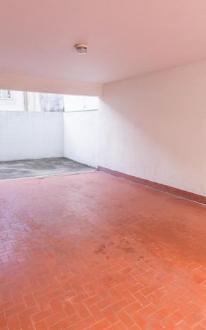Casa à venda com 310m², 3 quartos e 3 vagasGaragem