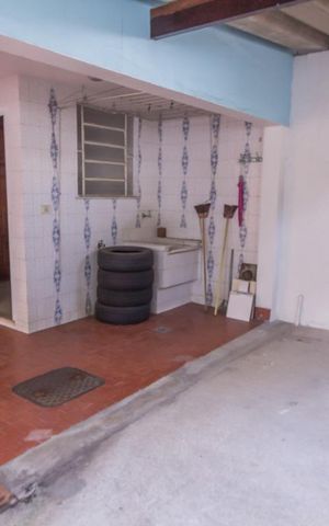 Casa à venda com 310m², 3 quartos e 3 vagasÁrea de Serviço