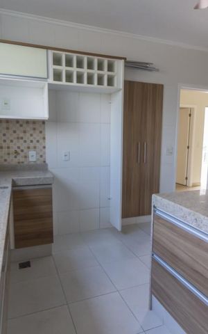 Casa à venda com 310m², 3 quartos e 3 vagasCozinha