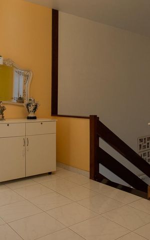 Casa de condomínio à venda com 470m², 6 quartos e 4 vagas Casa de condomínio à venda com 470m², 6 quartos e 4 vagasSala 2