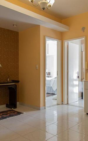 Casa de condomínio à venda com 470m², 6 quartos e 4 vagas Casa de condomínio à venda com 470m², 6 quartos e 4 vagasSala 2