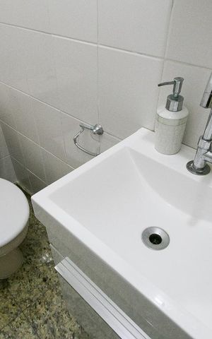 Casa de condomínio à venda com 155m², 3 quartos e 3 vagasLavabo