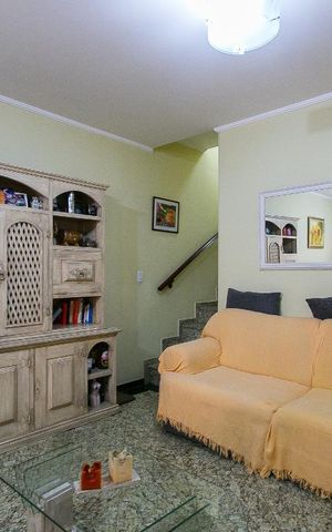 Casa de condomínio à venda com 155m², 3 quartos e 3 vagasSala