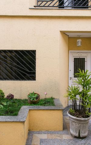 Casa de condomínio à venda com 155m², 3 quartos e 3 vagasFachada da Casa