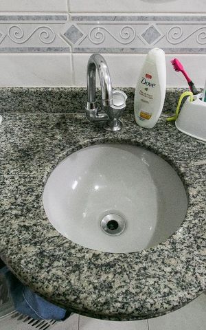 Casa de condomínio à venda com 155m², 3 quartos e 3 vagasBanheiro Social