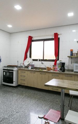 Casa de condomínio à venda com 155m², 3 quartos e 3 vagasCozinha