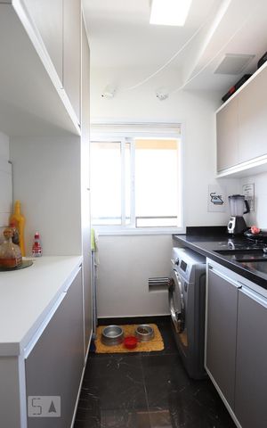 Apartamento para alugar com 73m², 3 quartos e 2 vagasÁrea de serviço