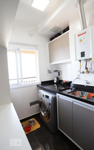 Apartamento para alugar com 73m², 3 quartos e 2 vagasÁrea de serviço