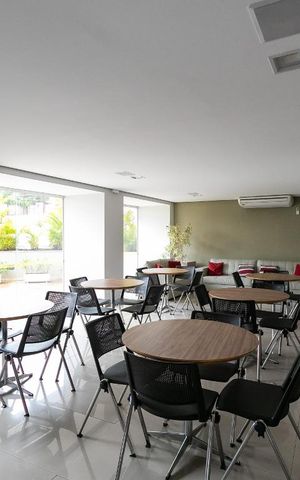 Apartamento à venda com 78m², 3 quartos e 2 vagas Apartamento à venda com 78m², 3 quartos e 2 vagasÁrea comum - Salão de festas