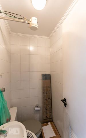 Apartamento à venda com 78m², 3 quartos e 2 vagas Apartamento à venda com 78m², 3 quartos e 2 vagasBanheiro de Serviço