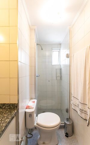 Apartamento à venda com 78m², 3 quartos e 2 vagas Apartamento à venda com 78m², 3 quartos e 2 vagasBanheiro