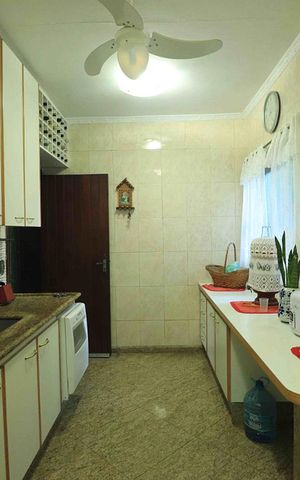 Casa à venda com 400m², 3 quartos e 5 vagasCozinha