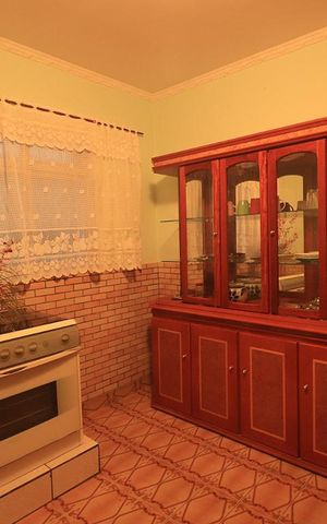 Casa à venda com 400m², 3 quartos e 5 vagasDespensa