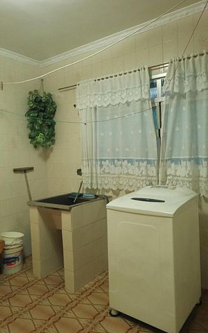 Casa à venda com 400m², 3 quartos e 5 vagasLavanderia