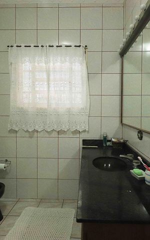 Casa à venda com 400m², 3 quartos e 5 vagasBanheiro da Suíte 2