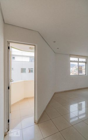 Apartamento à venda com 100m², 3 quartos e 2 vagasSala