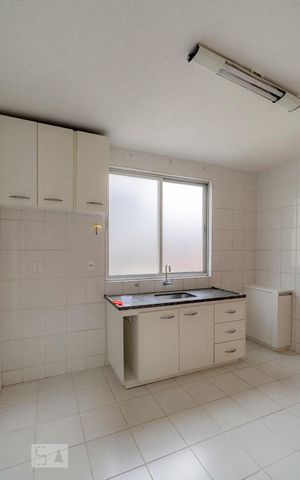 Apartamento à venda com 100m², 3 quartos e 2 vagasCozinha