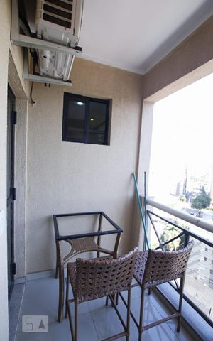 Studio à venda com 60m², 1 quarto e sem vaga Studio à venda com 60m², 1 quarto e sem vagaSacada