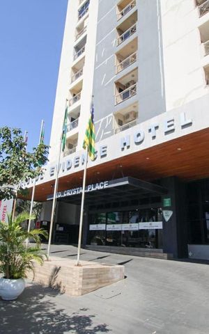 Studio à venda com 60m², 1 quarto e sem vaga Studio à venda com 60m², 1 quarto e sem vagaFachada
