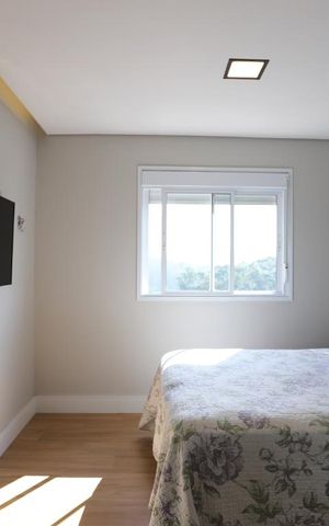 Apartamento à venda com 77m², 2 quartos e 2 vagasSuíte