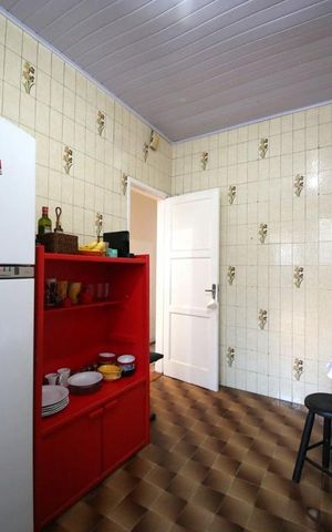 Casa à venda com 90m², 2 quartos e 2 vagasCozinha