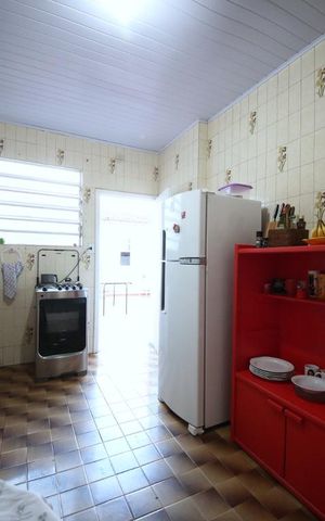 Casa à venda com 90m², 2 quartos e 2 vagasCozinha