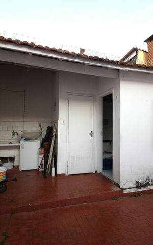 Casa à venda com 90m², 2 quartos e 2 vagasQuintal - Edícula