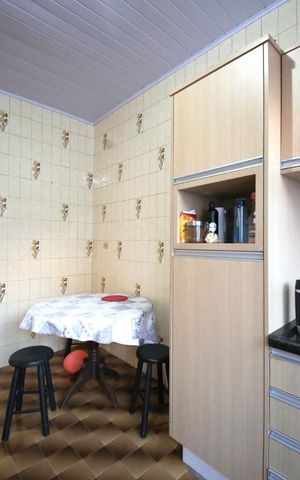 Casa à venda com 90m², 2 quartos e 2 vagasCozinha