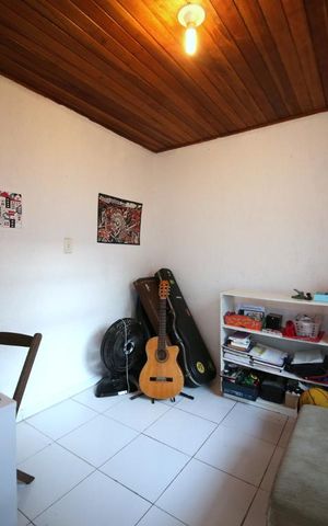 Casa à venda com 90m², 2 quartos e 2 vagasQuarto de Serviço
