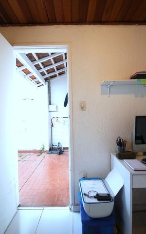 Casa à venda com 90m², 2 quartos e 2 vagasQuarto de Serviço