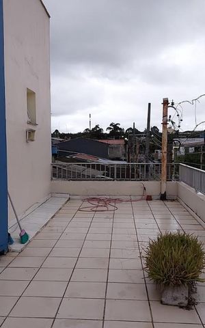 Casa à venda com 240m², 3 quartos e 2 vagas Casa à venda com 240m², 3 quartos e 2 vagasÁrea