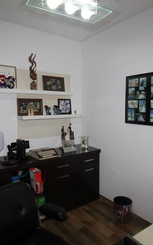 Casa à venda com 475m², 3 quartos e 5 vagasHome office