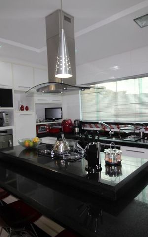 Casa à venda com 475m², 3 quartos e 5 vagasCozinha
