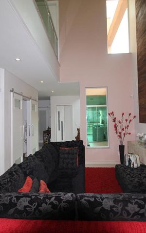 Casa à venda com 475m², 3 quartos e 5 vagasSala