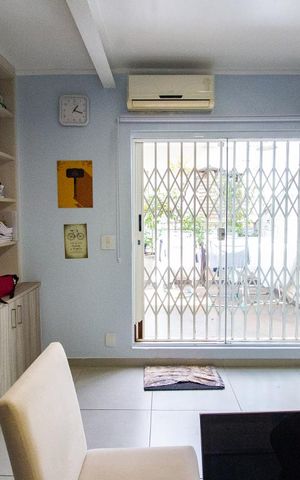 Casa à venda com 250m², 4 quartos e 2 vagasbanheiro