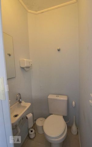 Casa à venda com 250m², 4 quartos e 2 vagasbanheiro