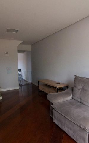 Casa à venda com 250m², 4 quartos e 2 vagasSala