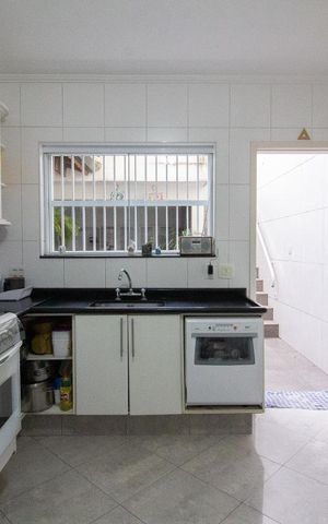 Casa à venda com 250m², 4 quartos e 2 vagasCozinha