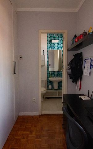 Casa à venda com 250m², 4 quartos e 2 vagassuíte  2