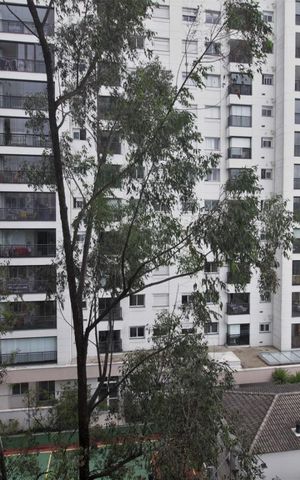 Apartamento à venda com 96m², 2 quartos e 2 vagasVista da varanda