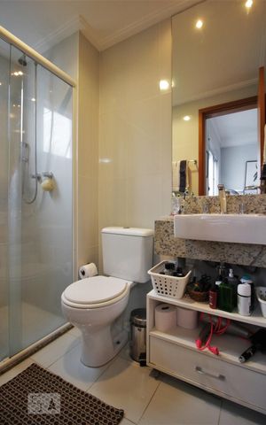 Apartamento à venda com 96m², 2 quartos e 2 vagasBanheiro da suíte 1