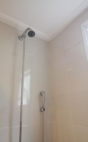 Apartamento à venda com 96m², 2 quartos e 2 vagasChuveiro
