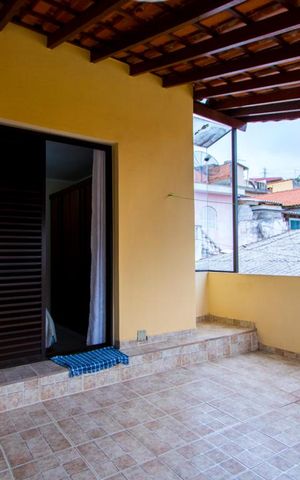 Casa à venda com 180m², 4 quartos e 2 vagas Casa à venda com 180m², 4 quartos e 2 vagasVaranda do Quarto 1