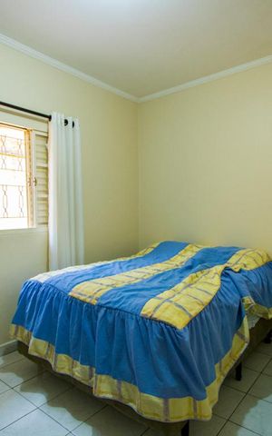 Casa à venda com 180m², 4 quartos e 2 vagas Casa à venda com 180m², 4 quartos e 2 vagasQuarto 3