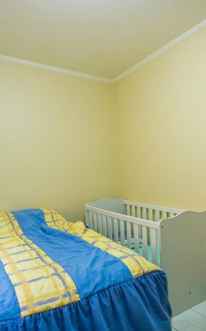 Casa à venda com 180m², 4 quartos e 2 vagas Casa à venda com 180m², 4 quartos e 2 vagasQuarto 3