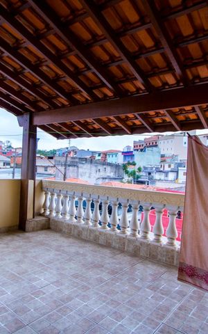 Casa à venda com 180m², 4 quartos e 2 vagas Casa à venda com 180m², 4 quartos e 2 vagasVaranda do Quarto 1