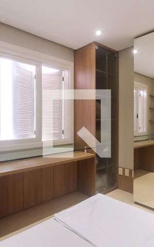 Casa de condomínio à venda com 260m², 4 quartos e 2 vagas Casa de condomínio à venda com 260m², 4 quartos e 2 vagasQuarto 4 | Escritório